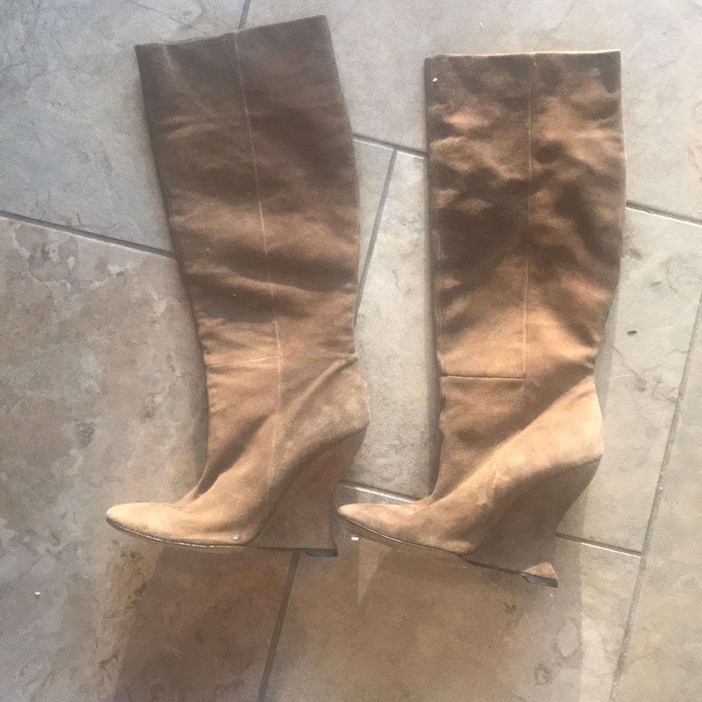 Bcbg heel boots suede